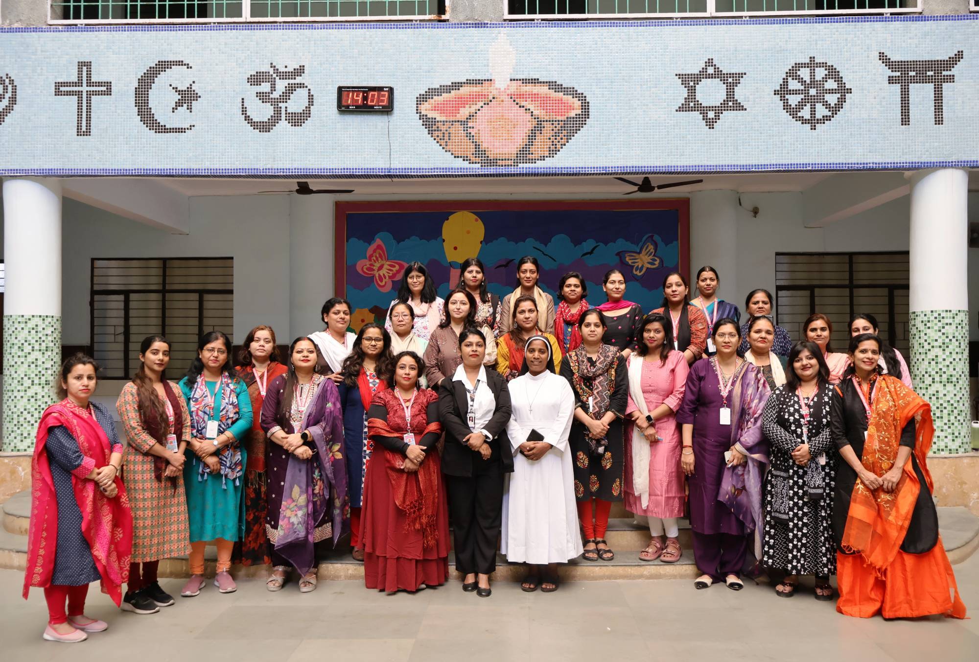 Communicative English Training Program for Teachers (KG to Grade 2)